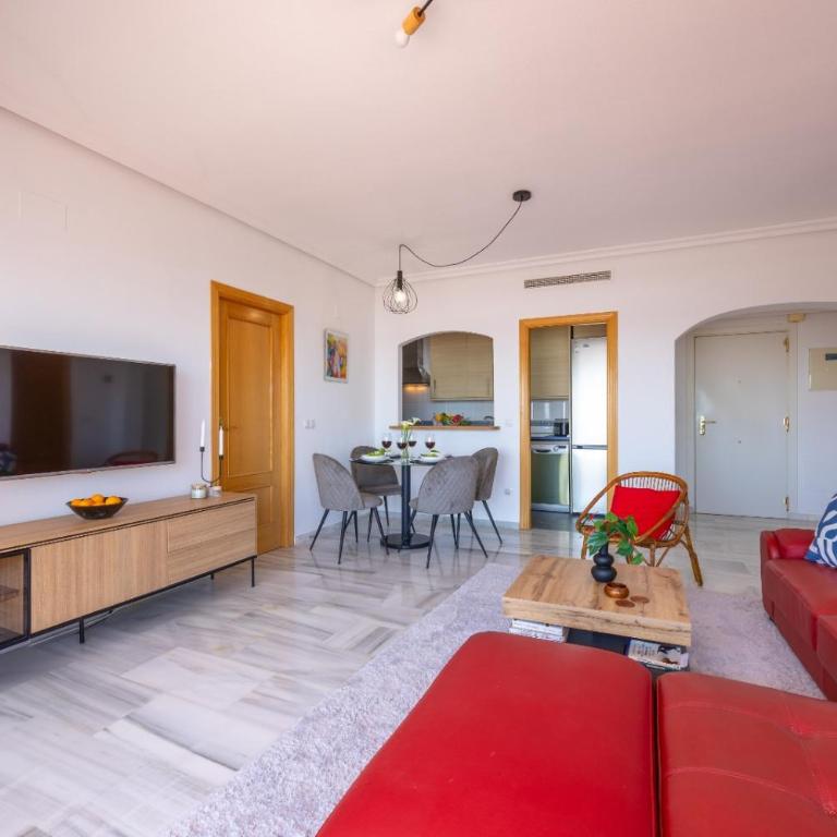 Mediterranean & golf dreams - Two-Bedroom Apartment with Bay View - 8