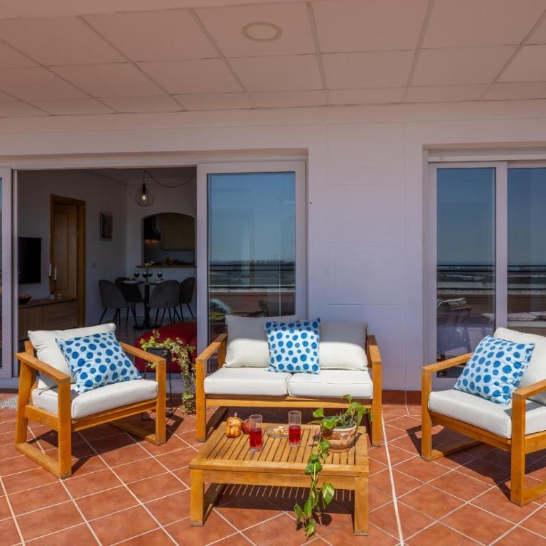Mediterranean & golf dreams - Two-Bedroom Apartment with Bay View - 21