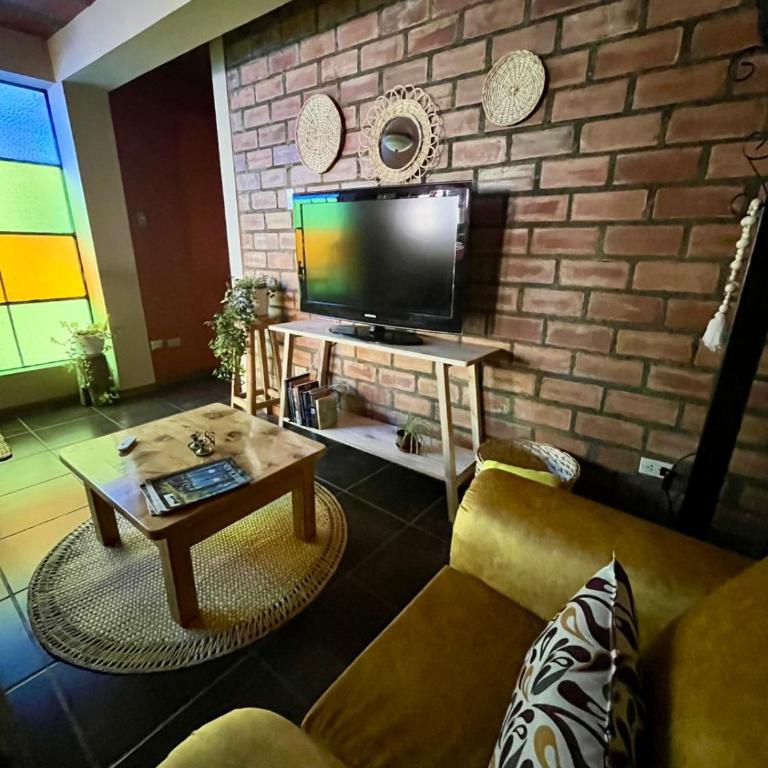 YsaQuilla Loft - One-Bedroom Apartment - 5