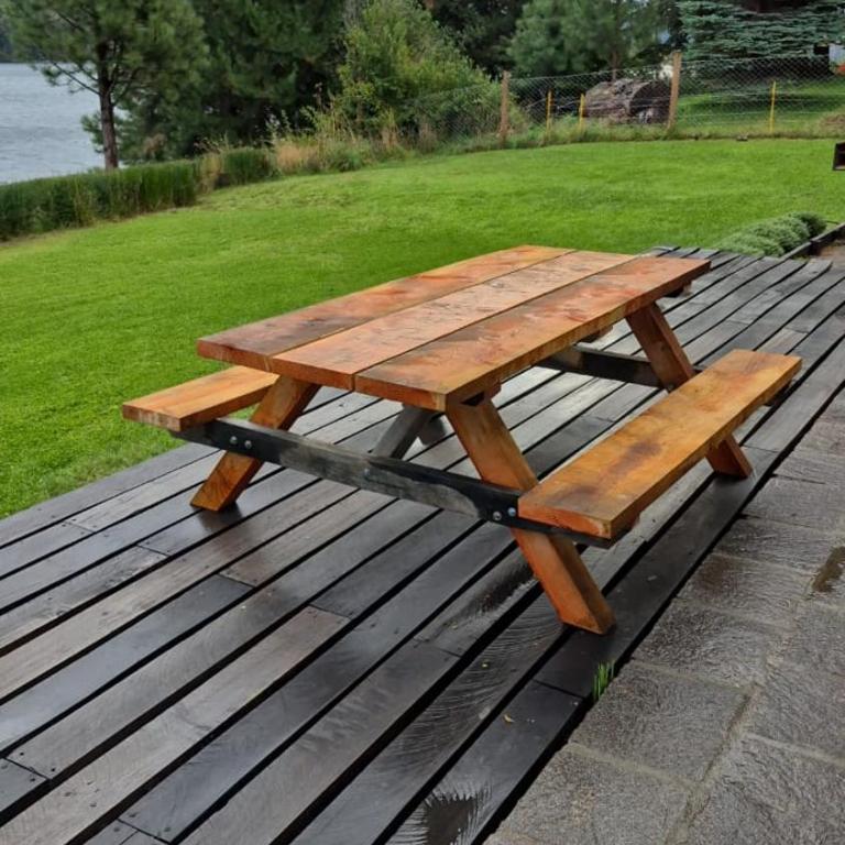 Mágico lugar a orillas del Nahuel Huapi con costa de lago - Casa de 3 dormitorios - 32