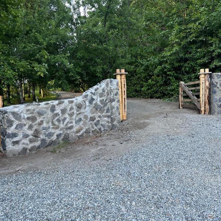 Mágico lugar a orillas del Nahuel Huapi con costa de lago - Casa de 3 dormitorios - 35