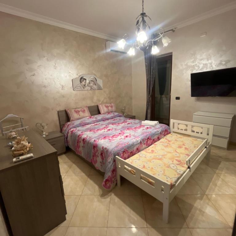 Panorama House - Two-Bedroom Apartment - 22