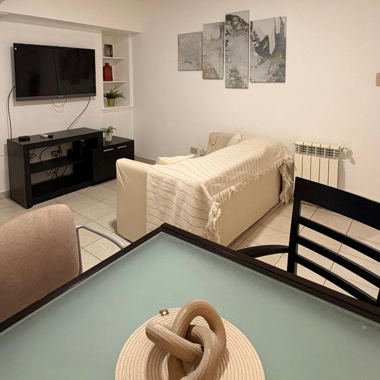 3 amb zona Paseo Aldrey - Rawson 1500 - Two-Bedroom Apartment - 3