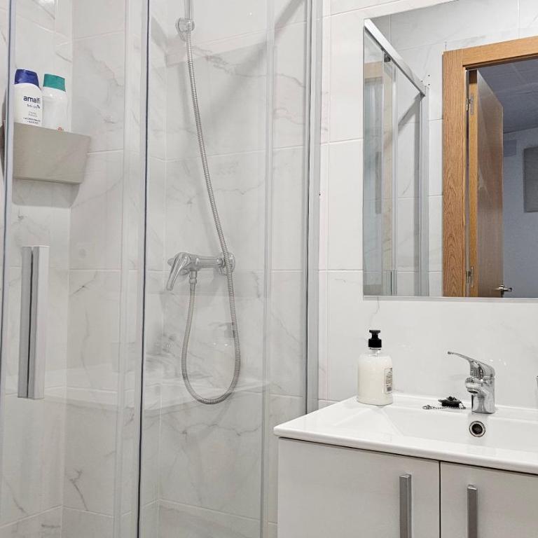 Golden Tower Rooms - auto check-in - Habitación Doble - 3