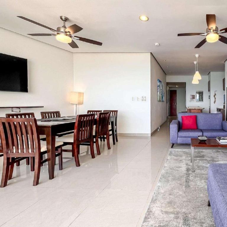 Isla Condo 403 Oceanfront Puerta al Mar in Sac Bajo - Apartment with Sea View - 25