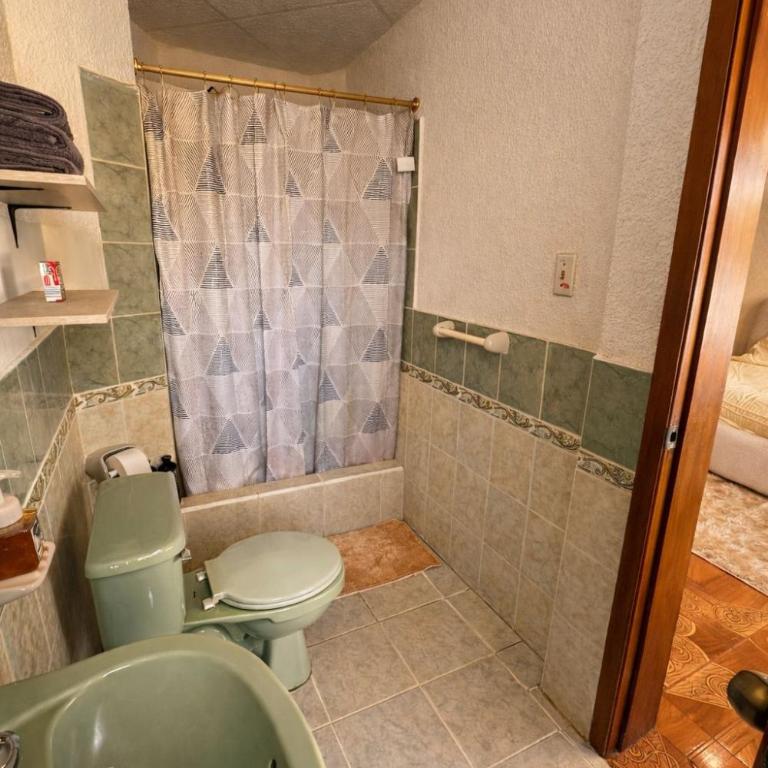 Los Ceibos Premium Family Home with Terrace & Games - One-Bedroom House - 9