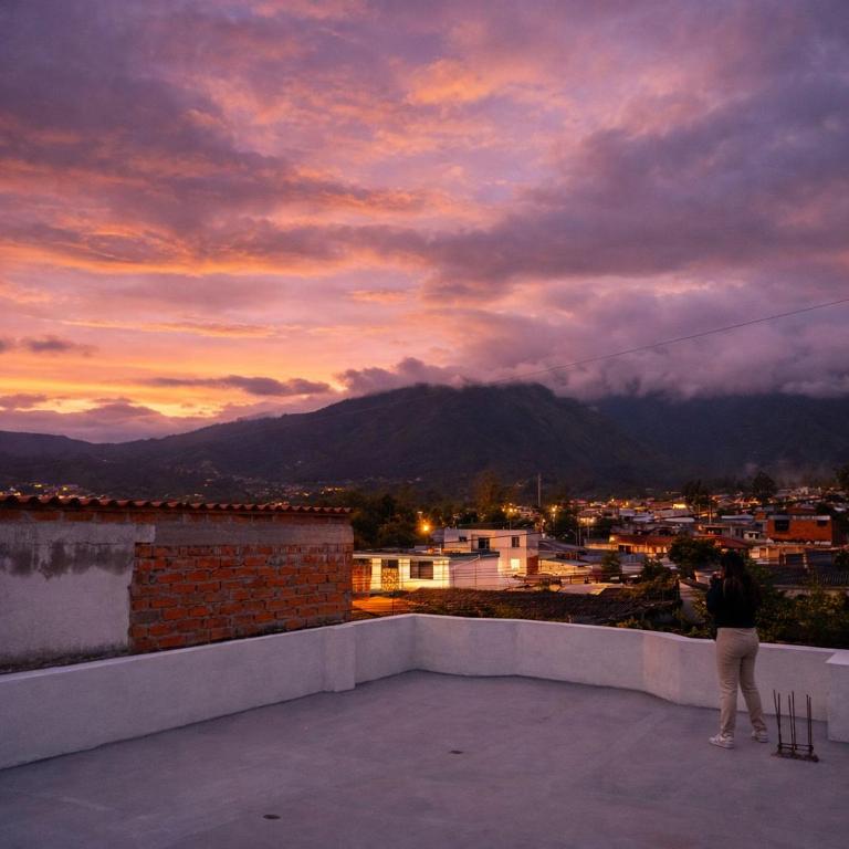 Los Ceibos Premium Family Home with Terrace & Games - One-Bedroom House - 36