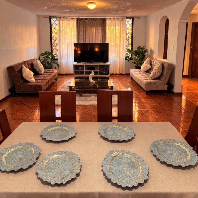 Los Ceibos Premium Family Home with Terrace & Games - One-Bedroom House - 61