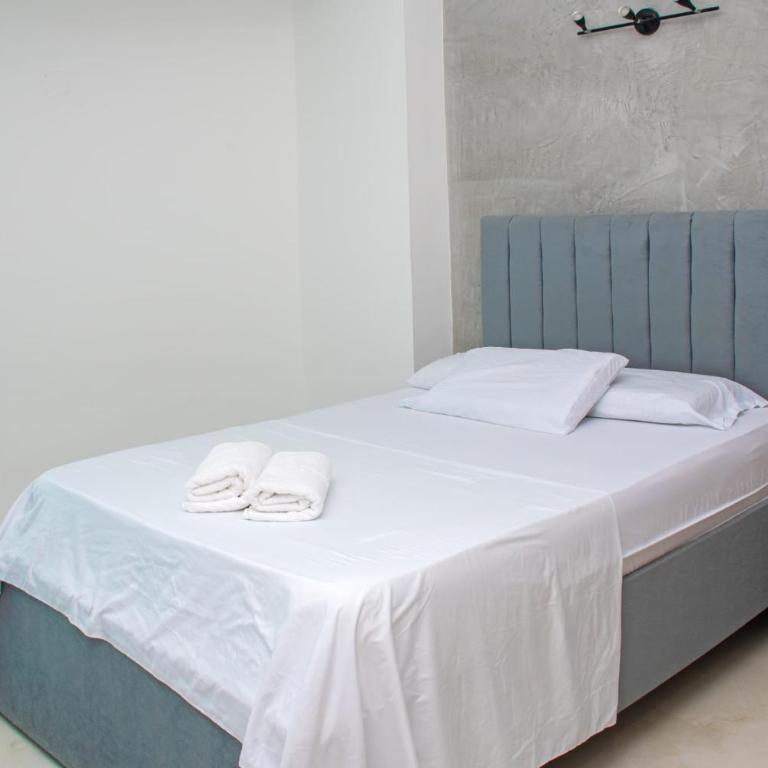 Oceanfront Sunset Apartment - Tu casa vista al mar Cartagena - Three-Bedroom Apartment with Ocean View - 24