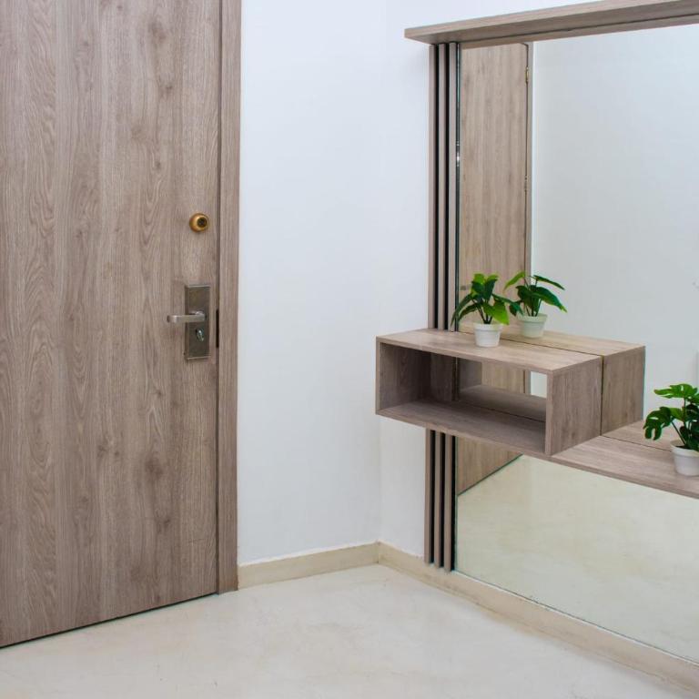 Oceanfront Sunset Apartment - Tu casa vista al mar Cartagena - Three-Bedroom Apartment with Ocean View - 3