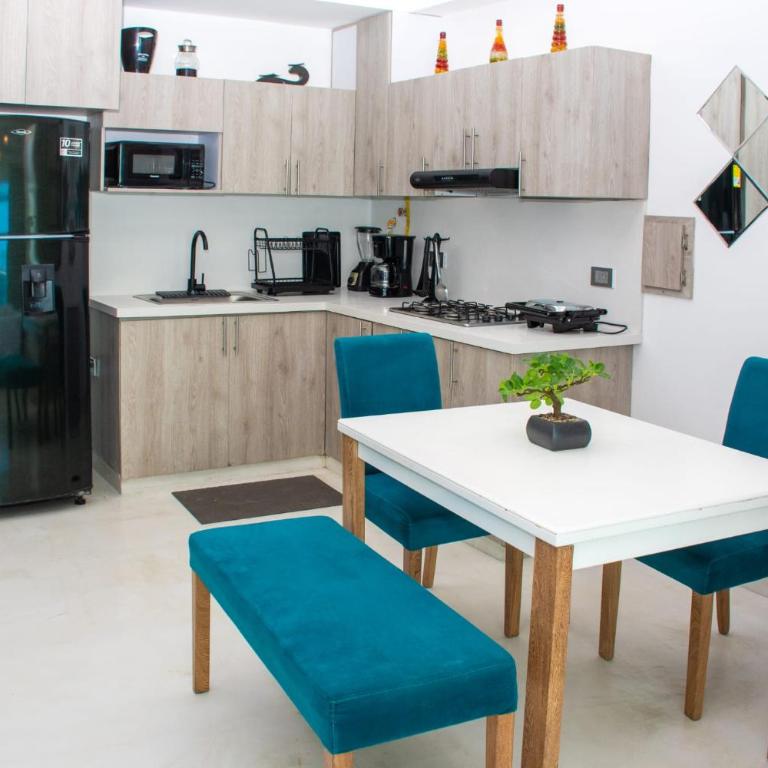 Oceanfront Sunset Apartment - Tu casa vista al mar Cartagena - Three-Bedroom Apartment with Ocean View - 5