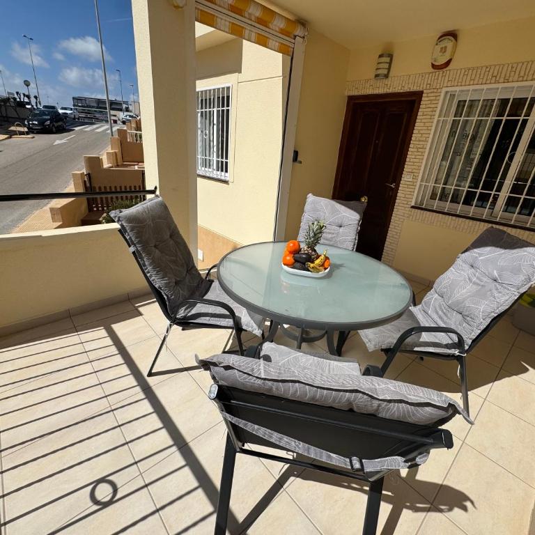 En perle med plass til voksne og familien, solfylt terrasse 5 min fra stranden - Apartamento de 2 dormitorios - 5