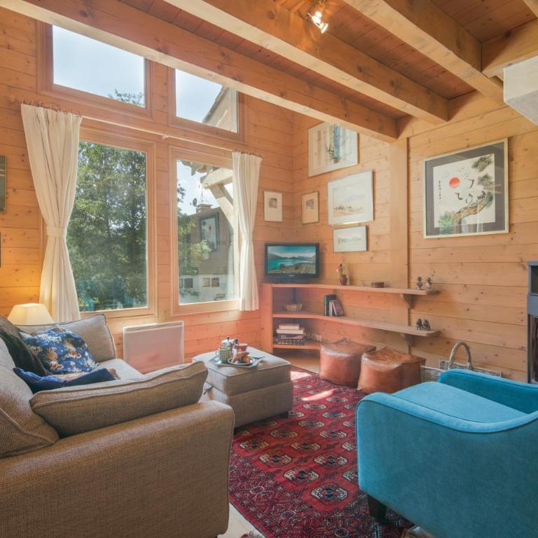 Chalets Zaria Garden Fireplace near Ski Lift - Happy Rentals - Chalet 3 Chambres - 1