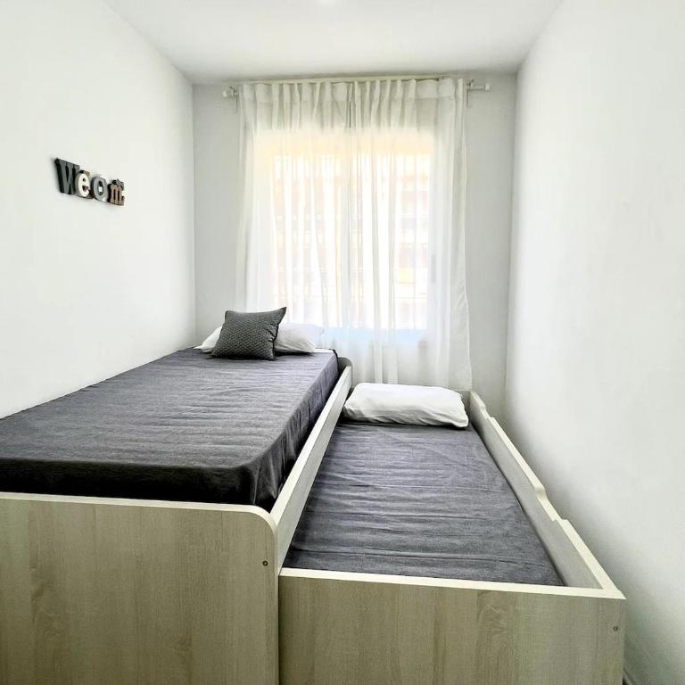 Confortable apartamento en La Pineda - Two-Bedroom Apartment - 18
