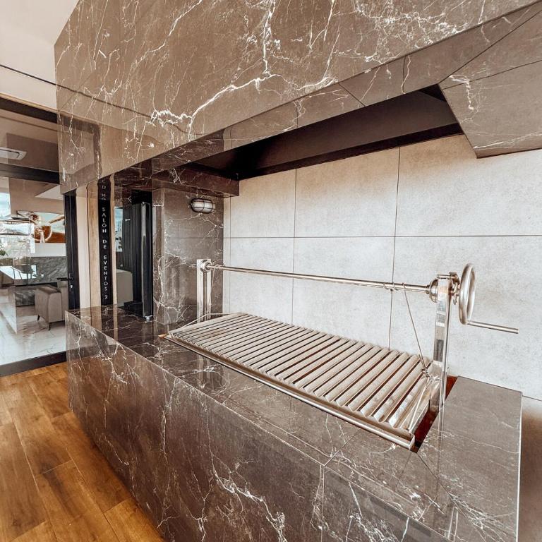 Aura, sofisticación y confort en Equipetrol - One-Bedroom Apartment - 34