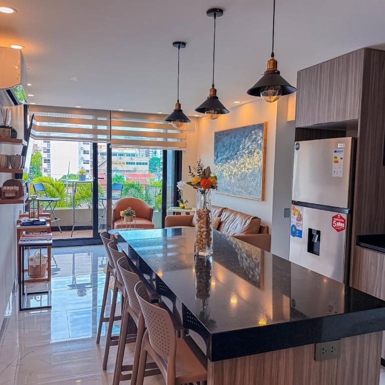 Cálido, Elegante y lujo en equipetrol, 2Dorm - Two-Bedroom Apartment - 42