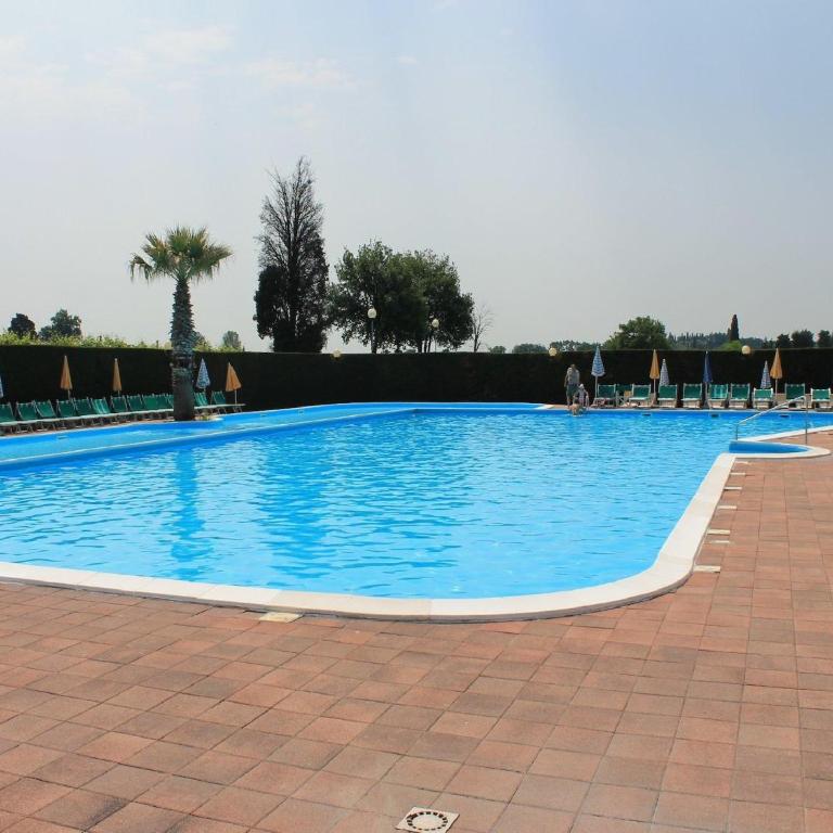 Charming Apartment with Pool near Lazise Ideal for Families - Casa Vacanze con 1 Camera da Letto - 4