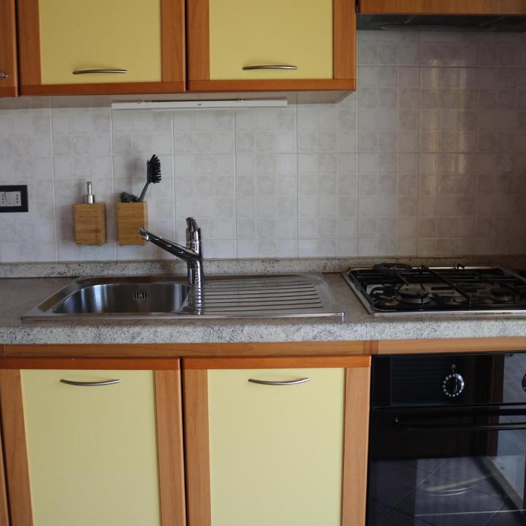 Charming Apartment with Pool near Lazise Ideal for Families - Casa Vacanze con 1 Camera da Letto - 9