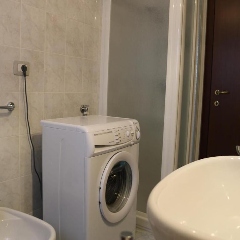 Charming Apartment with Pool Near Lazise Historic Centre - Casa Vacanze con 1 Camera da Letto - 17