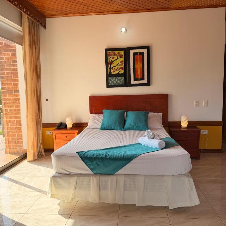 Hotel Capital Inn San Jose - Habitación Doble con balcón - 11