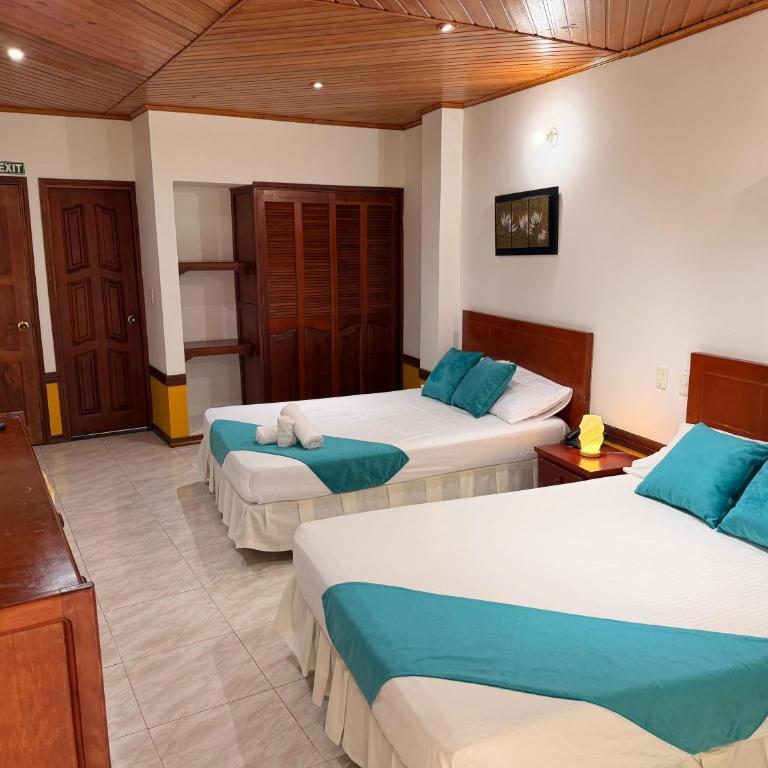 Hotel Capital Inn San Jose - Habitación Doble con balcón - 2 camas - 6