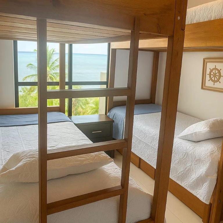 Deluxe Apts pasos de la playa - Apartamento Deluxe de 2 dormitorios con vistas al mar - 3