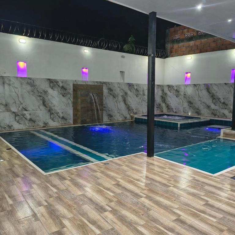 Ricaurte Cundinamarca Casa con piscina - Casa de 3 dormitorios - 4