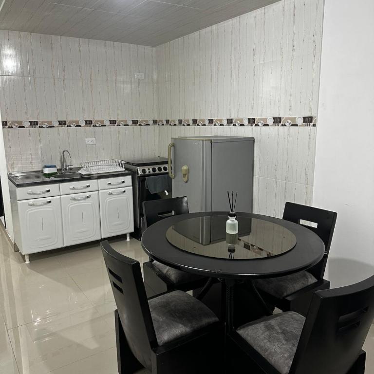Apartamento cerca al aeropuerto y zonas de interés - Apartamento de 1 dormitorio - 4