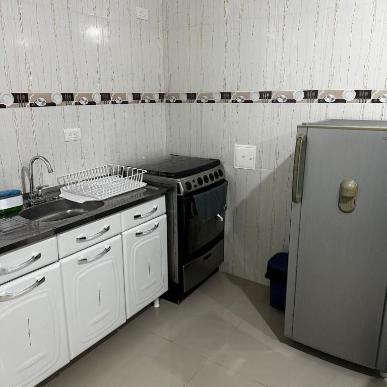 Apartamento cerca al aeropuerto y zonas de interés - Apartamento de 1 dormitorio - 8