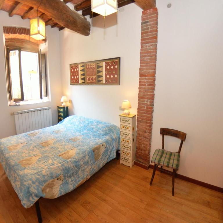 Lucca Central Garden Cottage - Casa Vacanze con 2 Camere da Letto - 2