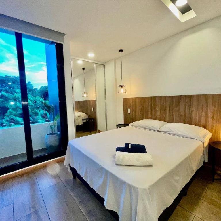 Amplio y moderno Studio con Balcony en Equipetrol - One-Bedroom Apartment - 17