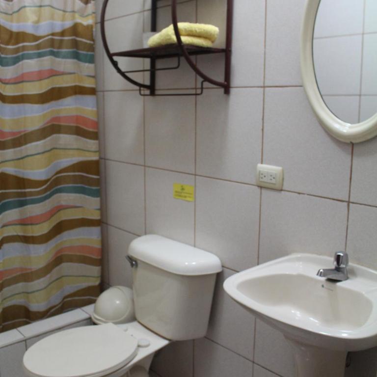Pretty House Hotel - Habitación Doble con baño privado - 2 camas - 6