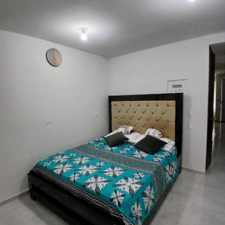 Family Home in Armenia, Quindío - One-Bedroom House - 9