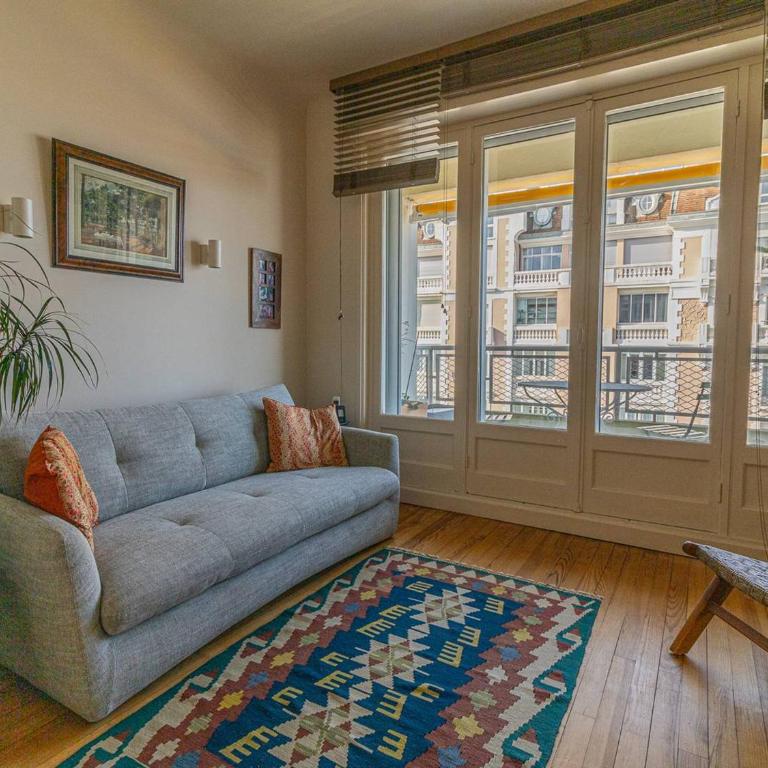 Saint-Jean-de-Luz, appt 5 pers, vue océan, parking, proche plage - FR-1-792-44 - Appartement - 8
