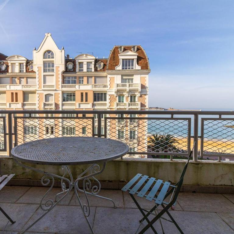 Saint-Jean-de-Luz, appt 5 pers, vue océan, parking, proche plage - FR-1-792-44 - Appartement - 9