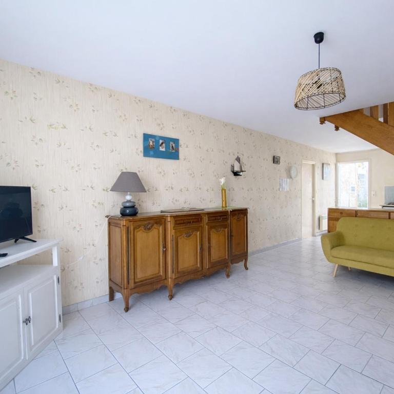 Maison rustique au centre-ville, proche plage, avec jardin et 3 chambres ! - FR-1-22-223 - Maison de Vacances (6 Adultes) - 9