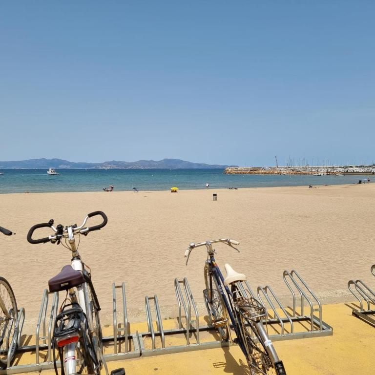 Apartamento a 400m de la playa con piscina comunitaria - HISP-236-113 - Appartamento - 9