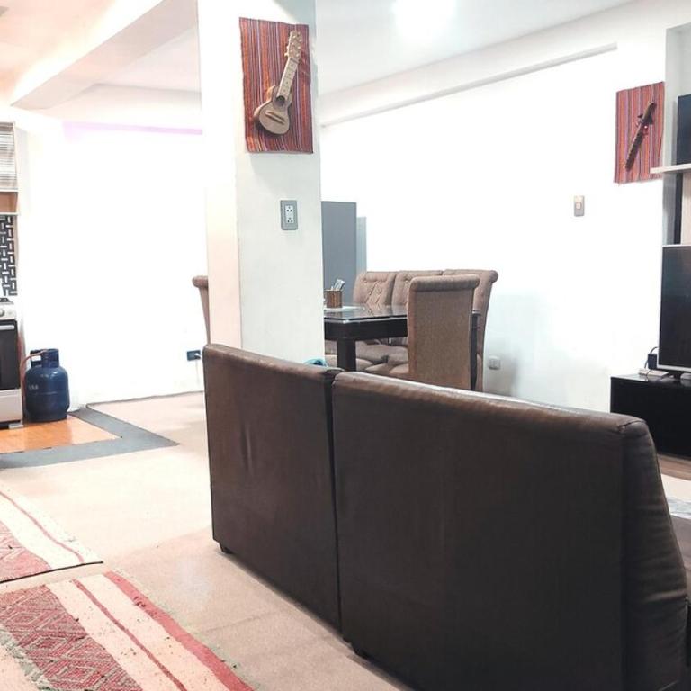 Alojamiento cerca al centro - Four-Room Apartment - 38