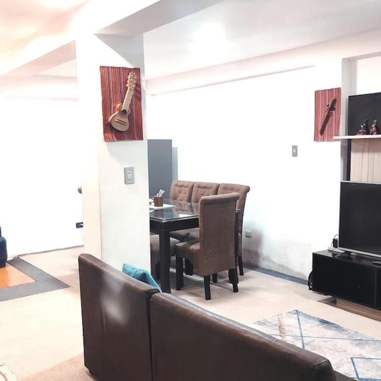 Alojamiento cerca al centro - Four-Room Apartment - 22