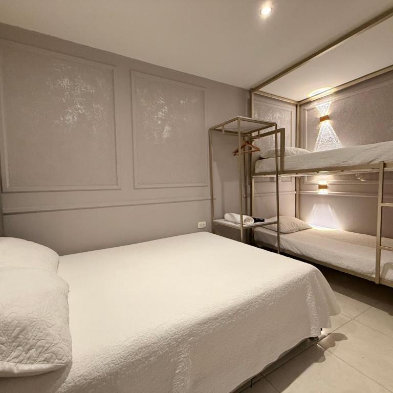 Hotel Paris Carré - Habitación Triple Superior - 3