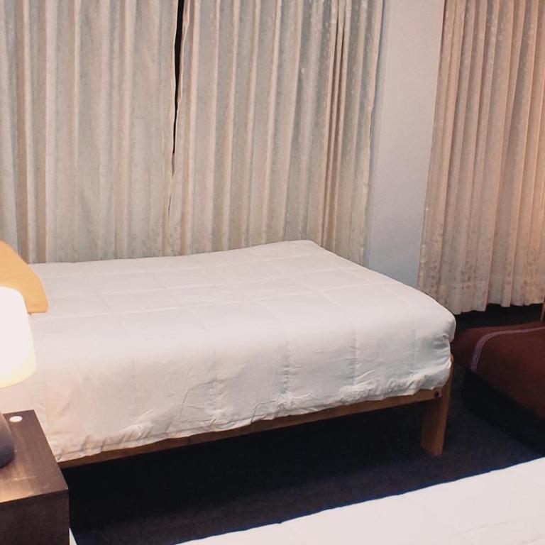 Alojamiento cerca al centro - Four-Room Apartment - 3
