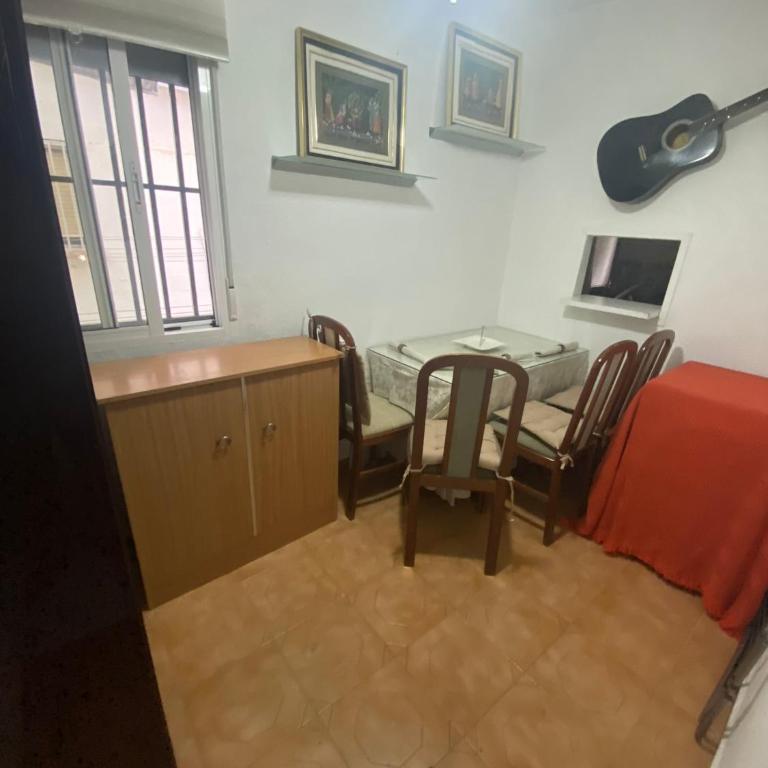An Indian Bollywood Sevilla Experience - for families, couples & business trips - Apartamento de 2 dormitorios - 99