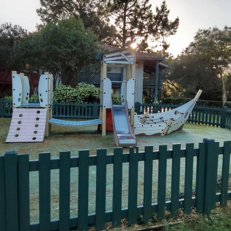 Les Fougères – T1 bis 4 pers Piscines Plage - Appartement - 19