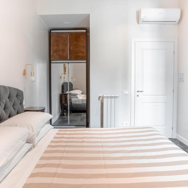 Zara Rooms - Ampia Camera Matrimoniale - 9