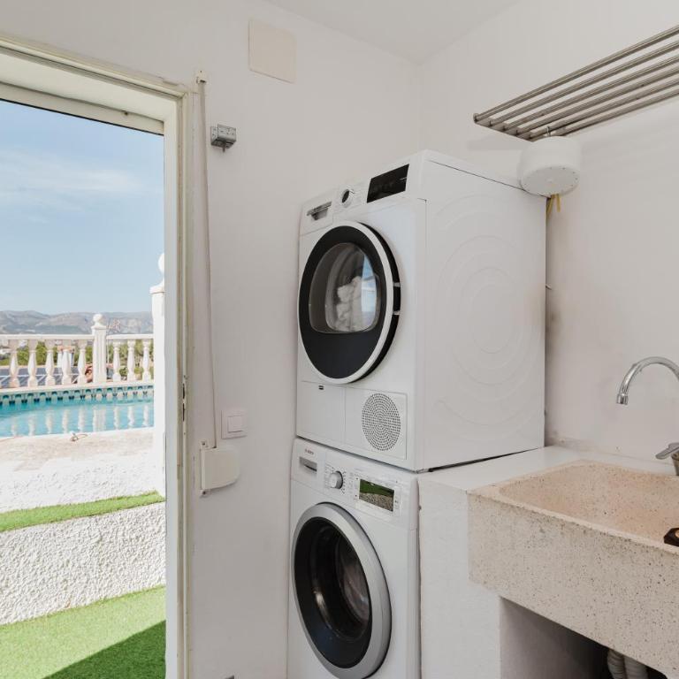 Villa cerca de ALTEA con Vistas Panorámicas Mar, Piscina y Terraza - Casa - 26