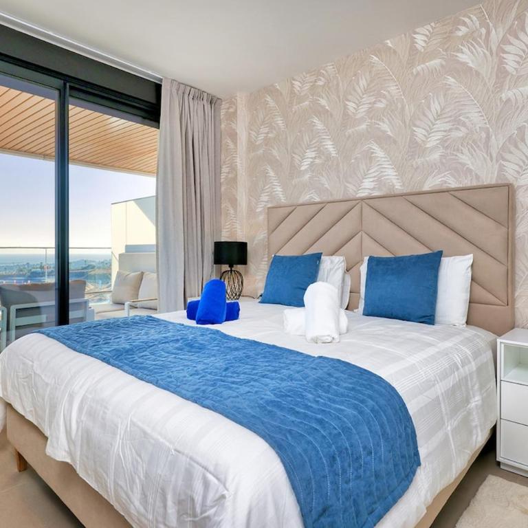 Modern 3-bedroom with sea views and picture worthy sunsets - Apartamento de 3 dormitorios - 1