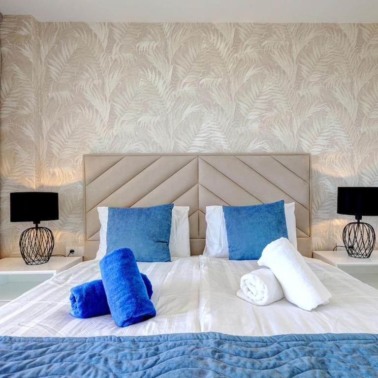 Modern 3-bedroom with sea views and picture worthy sunsets - Apartamento de 3 dormitorios - 17