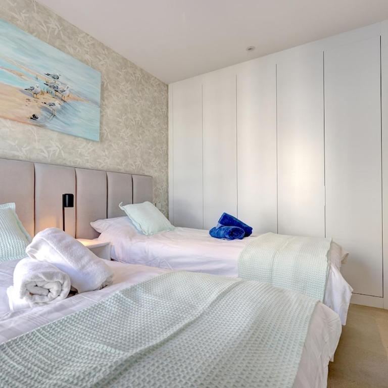 Modern 3-bedroom with sea views and picture worthy sunsets - Apartamento de 3 dormitorios - 18