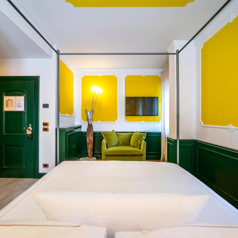 Ambra Cortina Luxury&Fashion Hotel - Camera Deluxe Emotion - 3