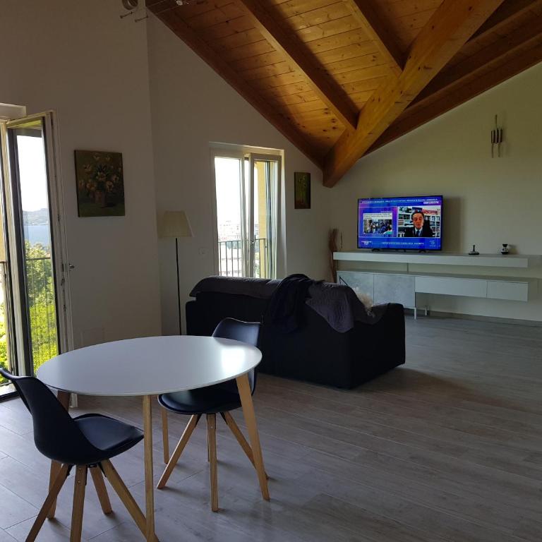 Stella Maggiore - Appartamento con 1 Camera da Letto e Vista Lago - 13